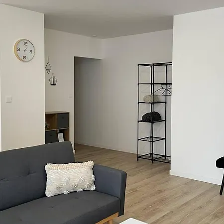Appartement L'esplanade - Super 3 Pieces Refait A Neuf - *